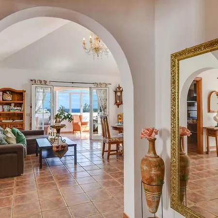 Rustica Con Piscina Privada Villa
